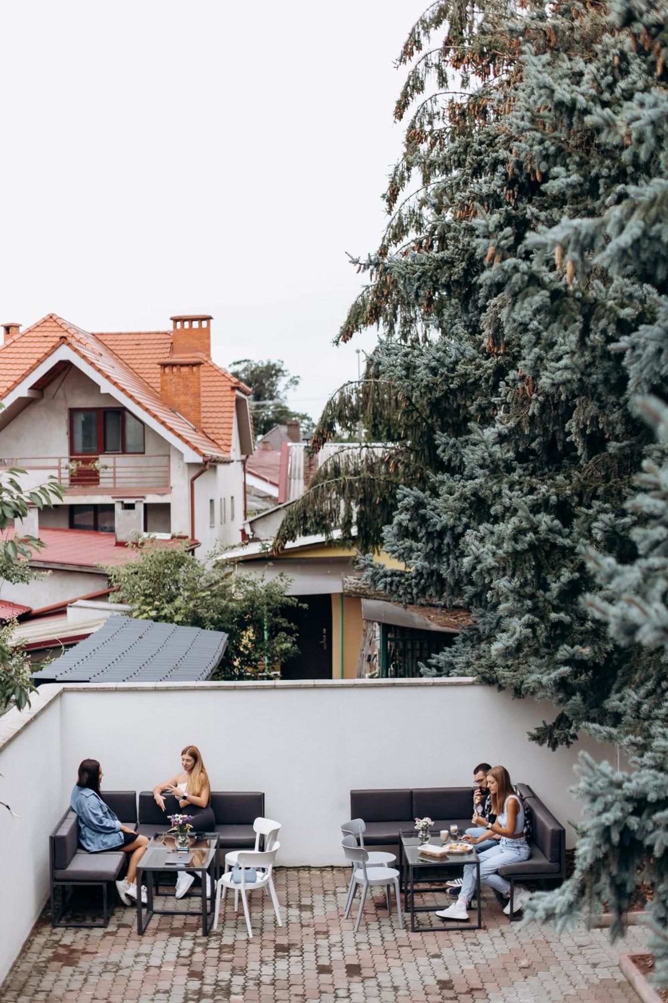 Eduard Hotel Ujgorod Dış mekan fotoğraf