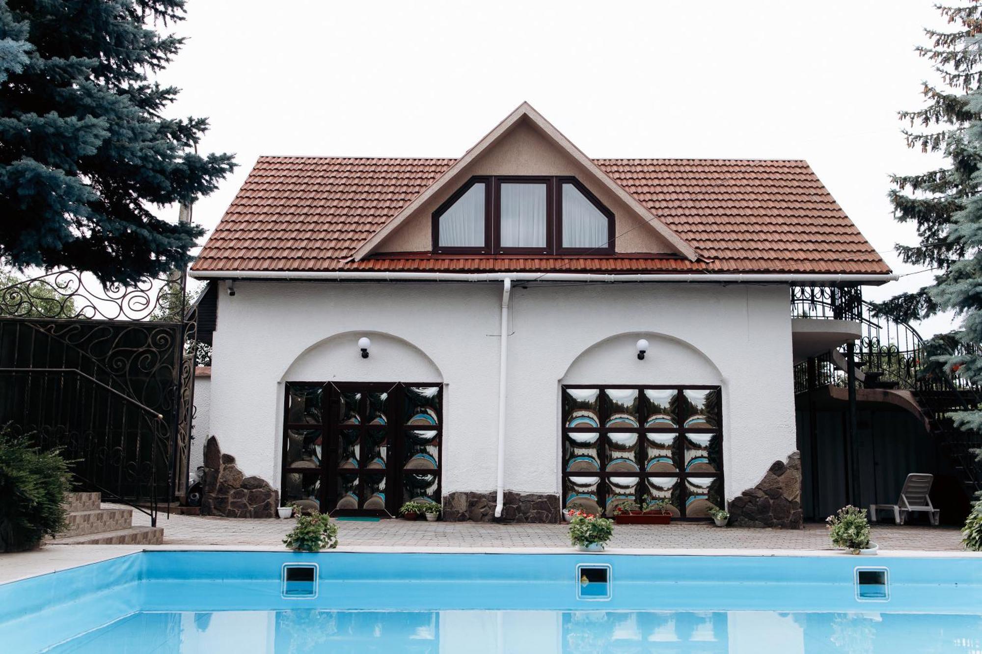 Eduard Hotel Ujgorod Dış mekan fotoğraf
