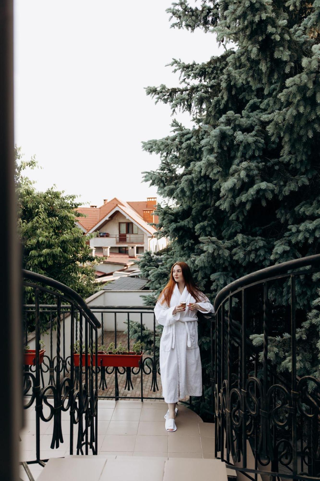 Eduard Hotel Ujgorod Dış mekan fotoğraf