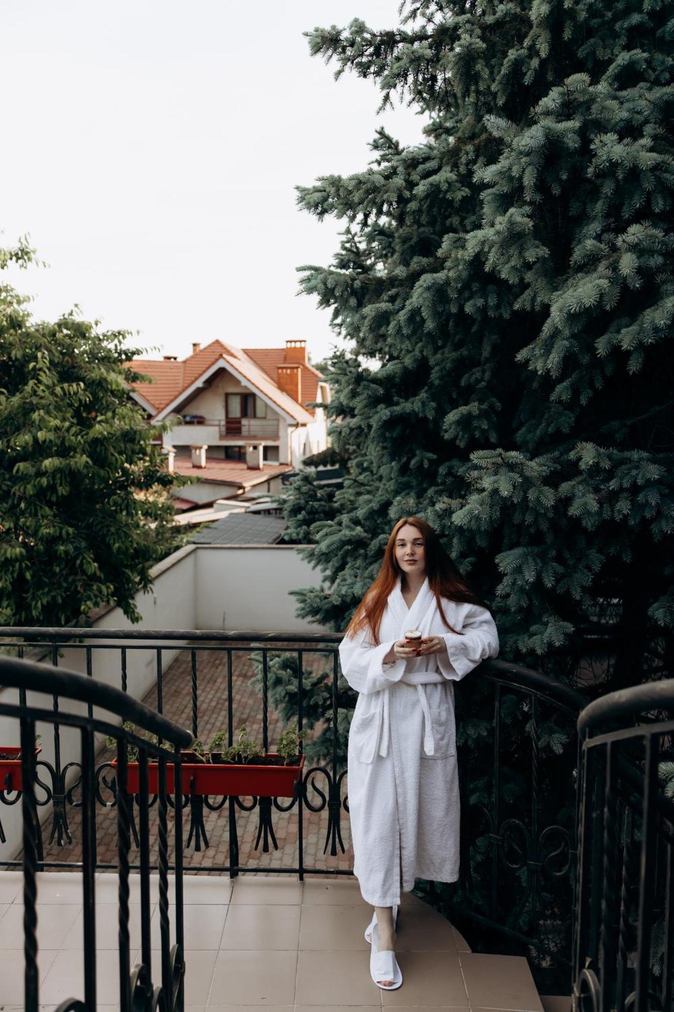 Eduard Hotel Ujgorod Dış mekan fotoğraf